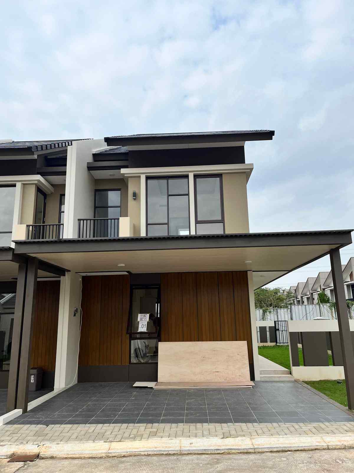 Tipe EMERALD di GRAND KHAYA - Podomoro Golf View